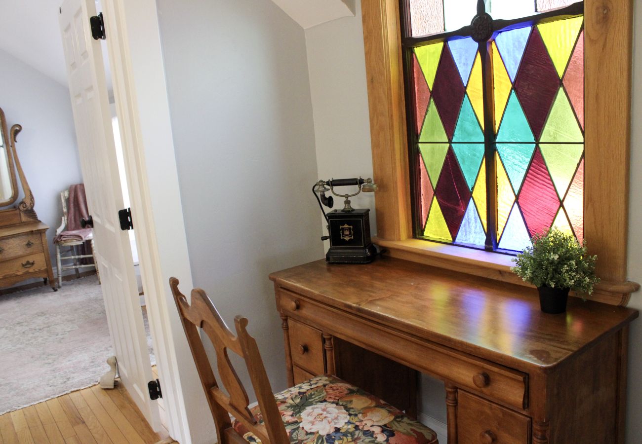 Cottage in Prescott - The Carrter House - Prescott Cabin Rentals